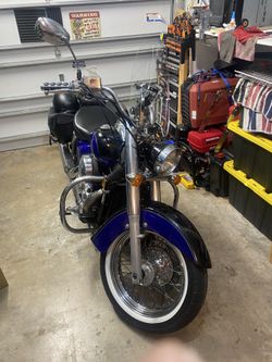 Honda Shadow 2004 Vt750