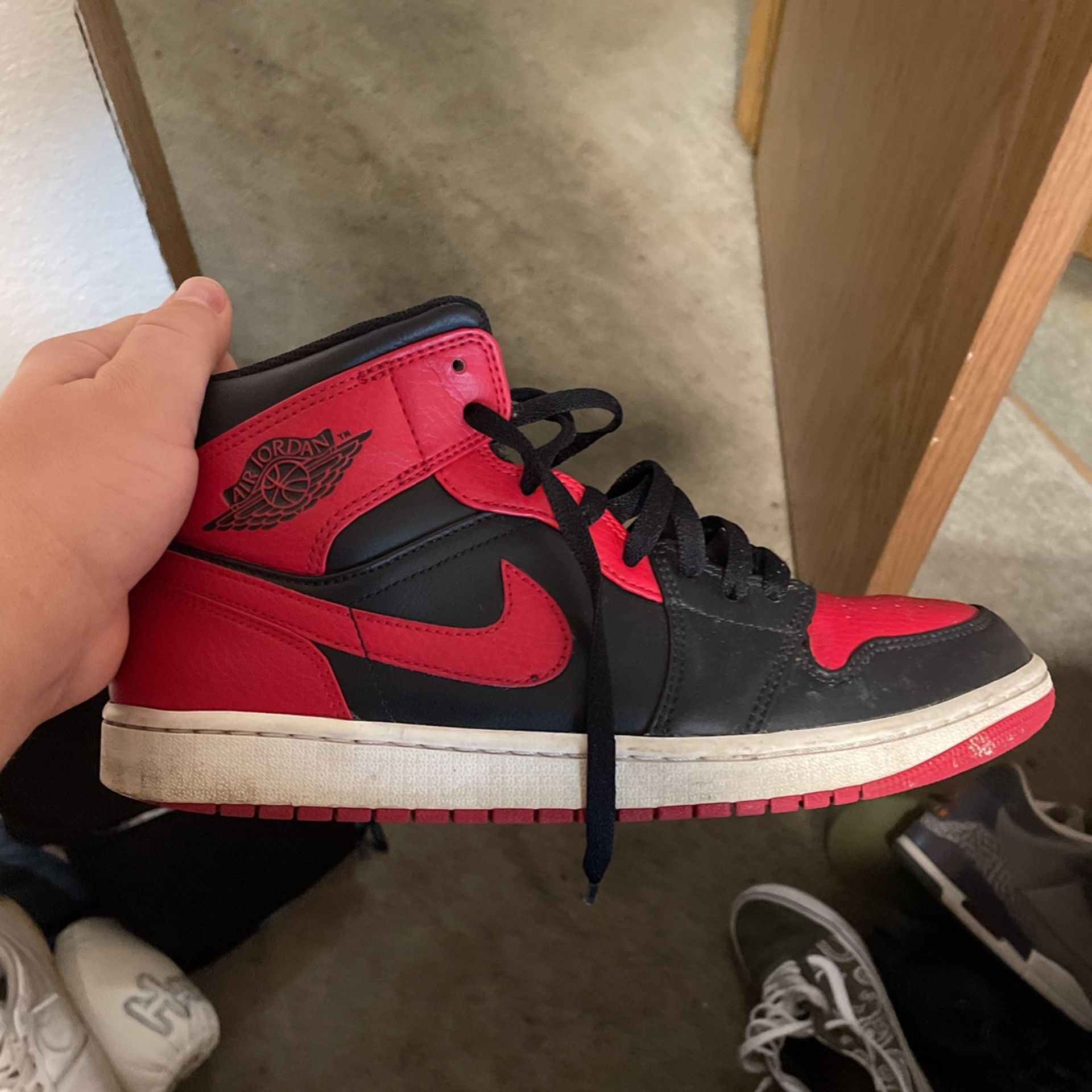 Jordan 1 Mid