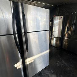 Silver Kenmore Top Freezer Apt Size Stainless Steel Fridge We Deliver And Install👨🏻‍🔧🚚