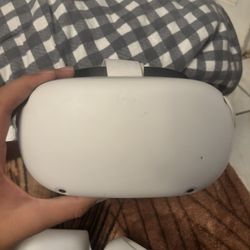 Oculus Quest 2 Used