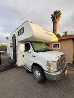 RV Ford E-450 Super Duty