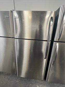Refrigerator Frigidaire 30”