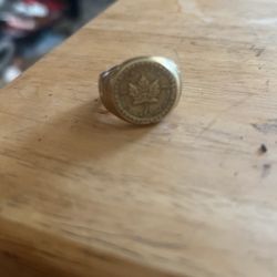 Men’s Ring Canada Gold