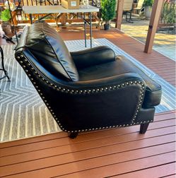 Leather arm chair