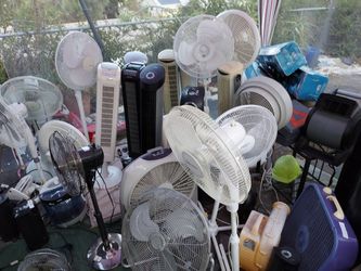 Bunch of fans different prices message me