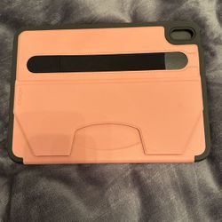 Magnetic iPad Cover
