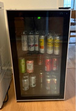 Electactic Mini Fridge 130 Can Beverage Refrigerator Cooler, 3.2 Cu.Ft