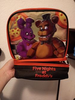 FNAF- Five nights at Freddy's lunch pail
