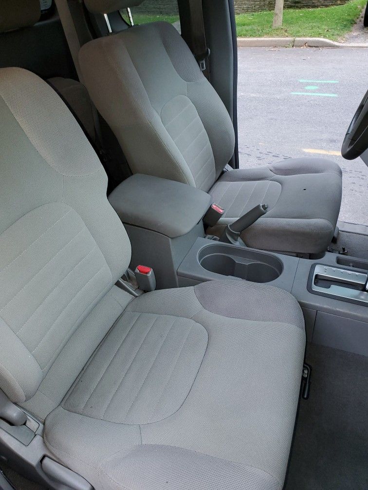 Nissan Frontier Seats 