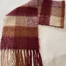 Lockwood Chunky Block Pattern 70” Winter Scarf - New 