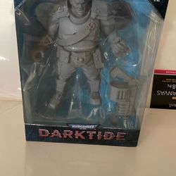 Dark tide. Figurine..