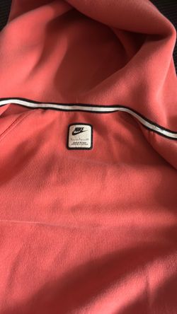 Nike tech
