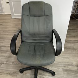 Adjustable Office Chair That Swivels $30