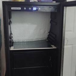 Tramontina Beverage Wine Mini Fridge