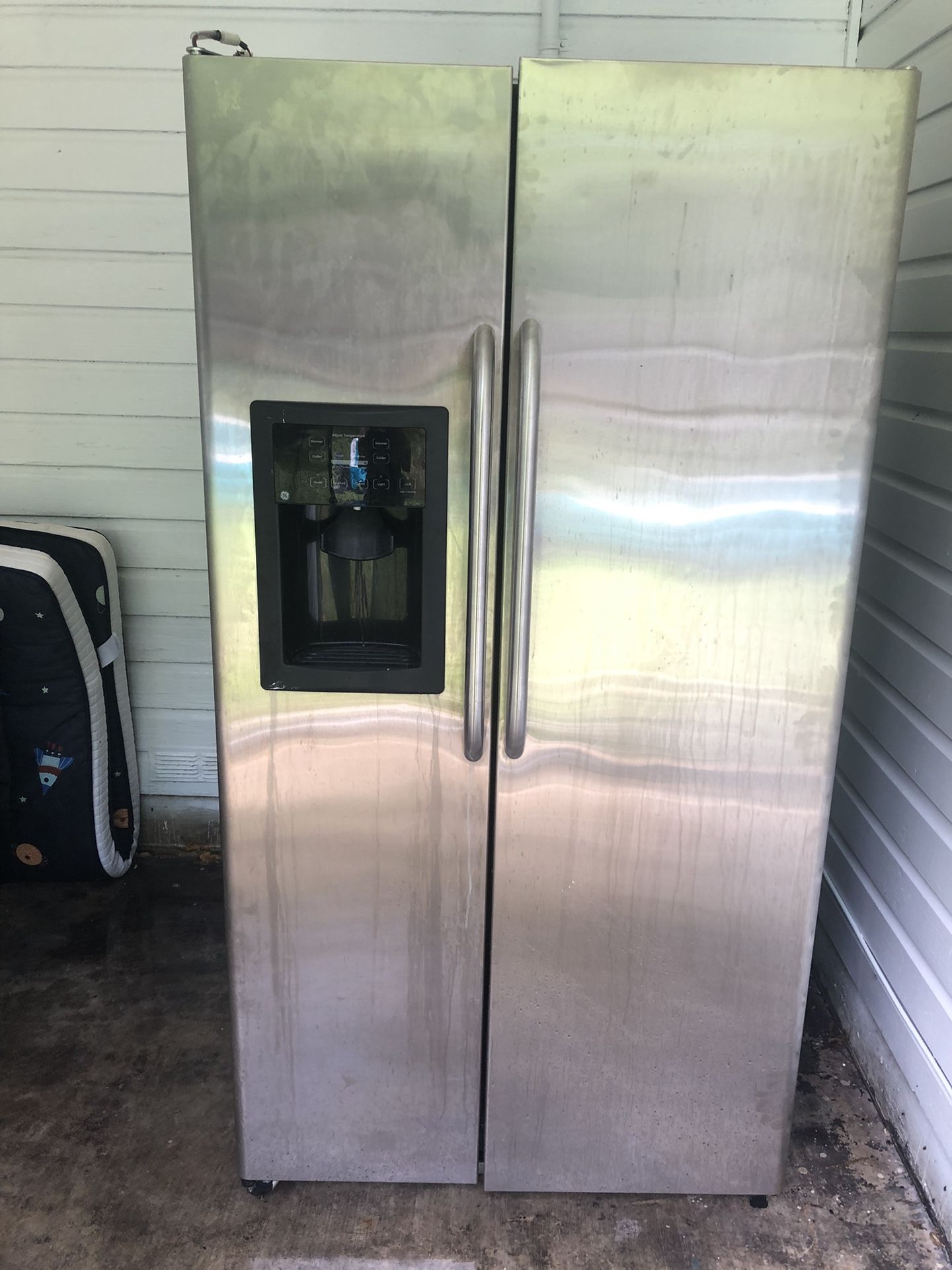 Refrigerator