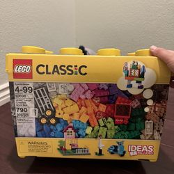 Classic Lego Box (790 Pcs)