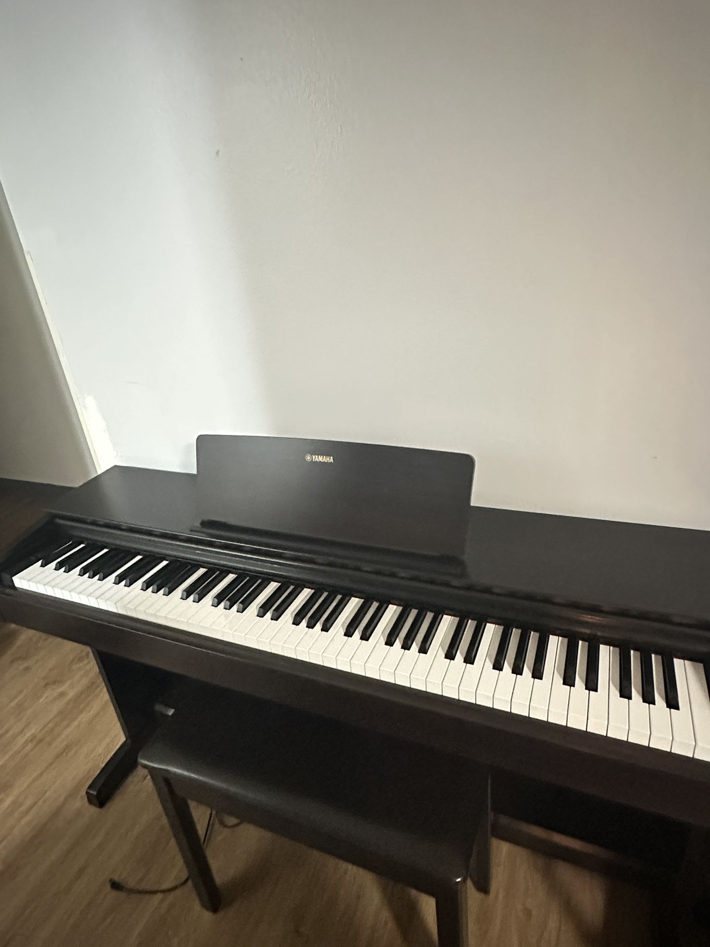 Yamaha YDP-103R Digital Piano
