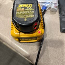 🔥 DeWalt 14.4V Battery + Charger – Works Great! 