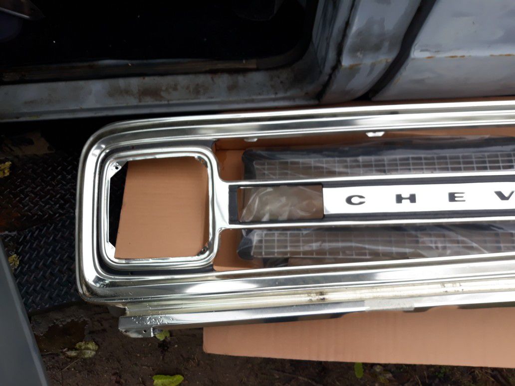 Chevy Grill and grill insert c10, c20, c30, k5, k10, k20