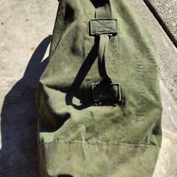 Vintage US Army Duffle Bag 