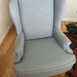 Chair With Wood Legs 