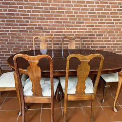 Vintage Wood Table with 1 Removable Leaf + 6 Chairs + Table Pads