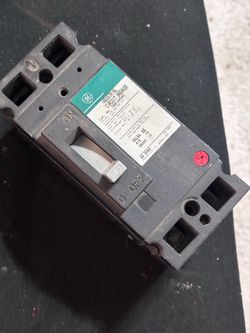GE industrial circuit breaker 40 amp