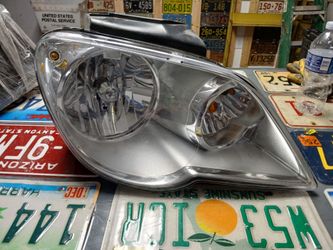 04-06 Chrysler Pacifica Right Passenger Side Halogen Headlight Aftermarket