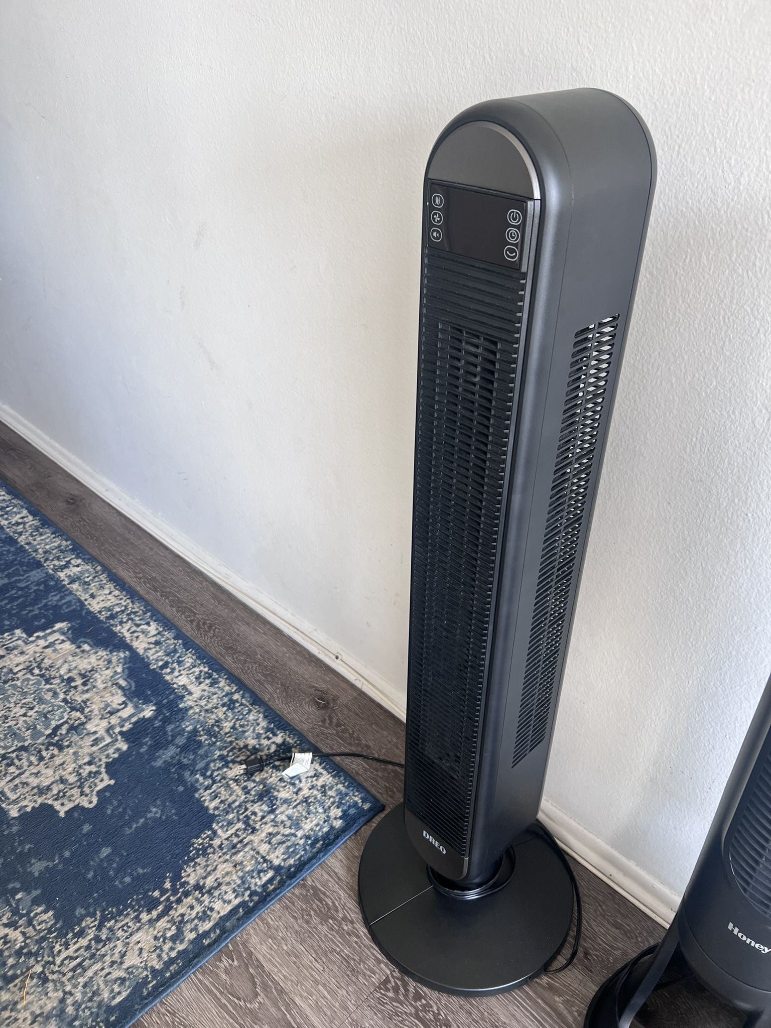 Rotating Tower Fan 