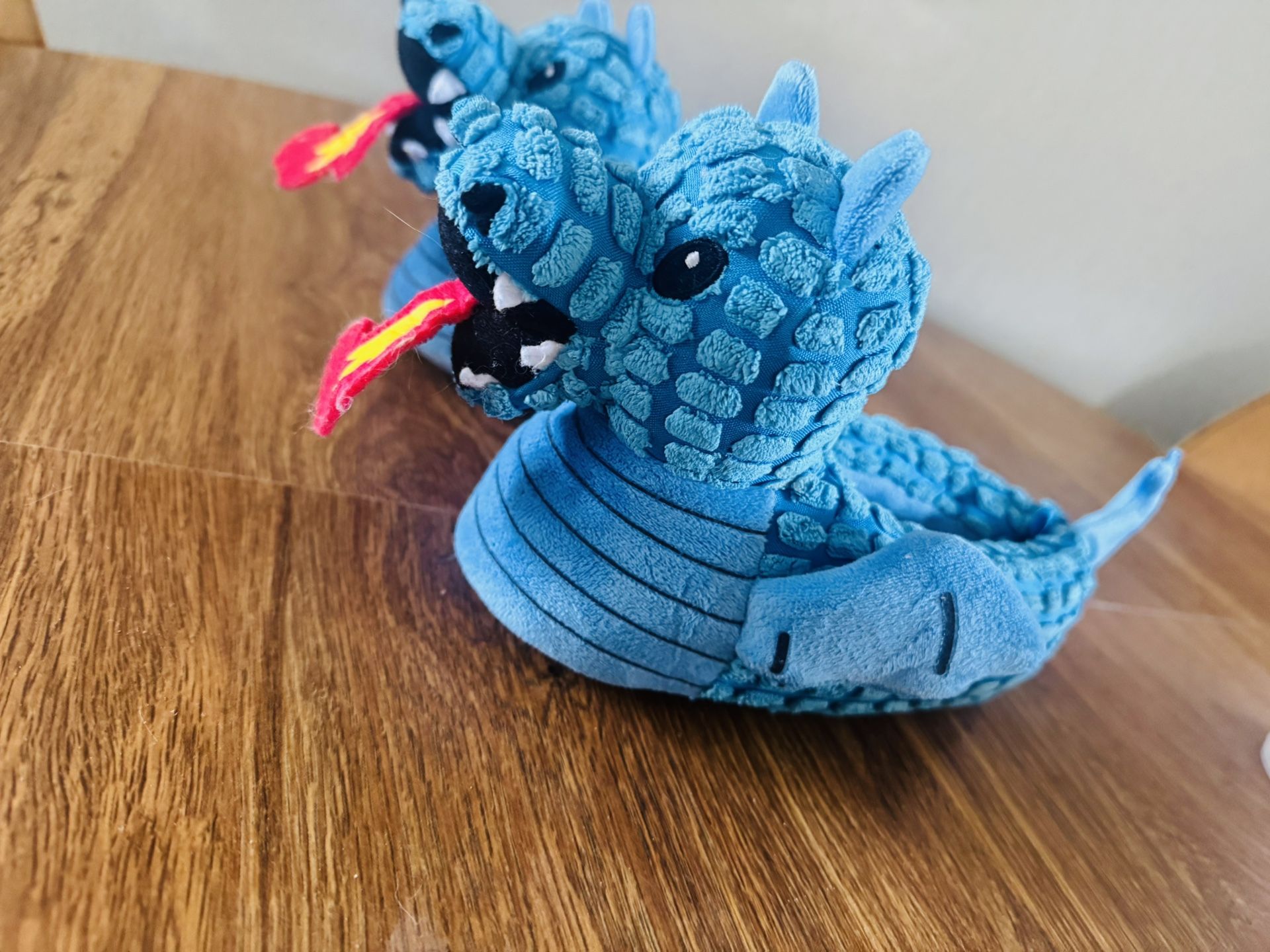 Wonder nation Kids slippers Size 11-12