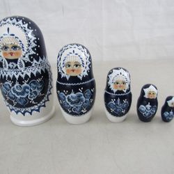 Russian Snow Maiden Matryoshka Vintage Nesting Dolls 5 Pc Set Signed
