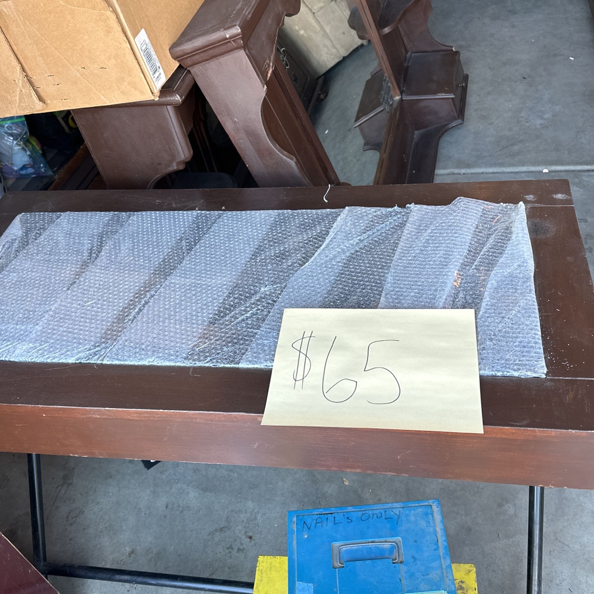 Wood/glass Table