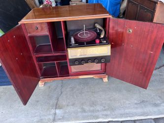 RCA Victrola Antique record player