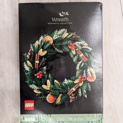 Brand New LEGO Christmas Wreath Botanical