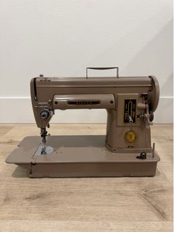 VTG 301A Singer Sewing Machine with Case Tested NO CORD AND PADEL