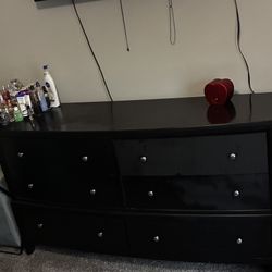 Black 6 drawer dresser