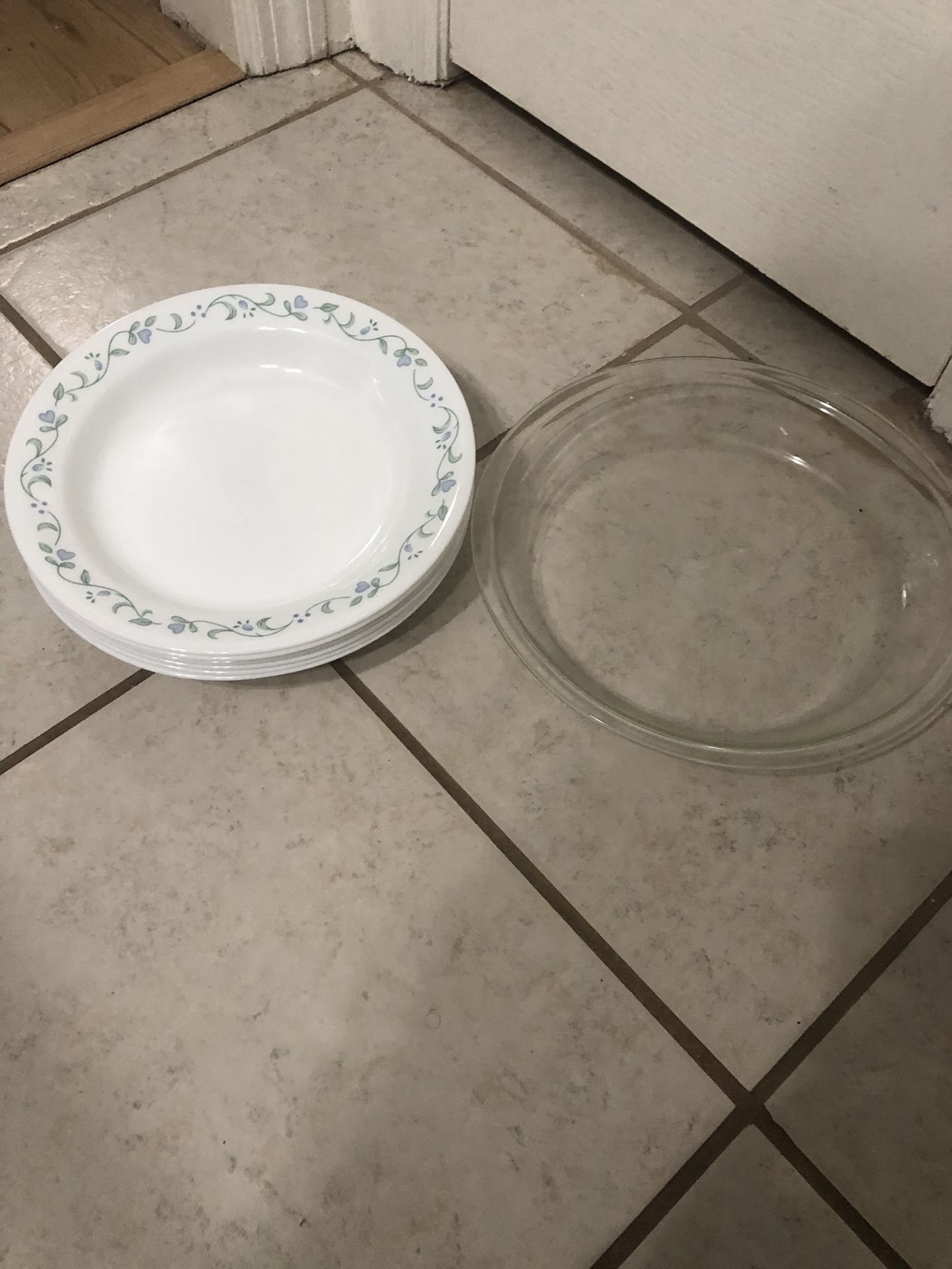 Preloved Set Of Dishes Corelle,Pyrex