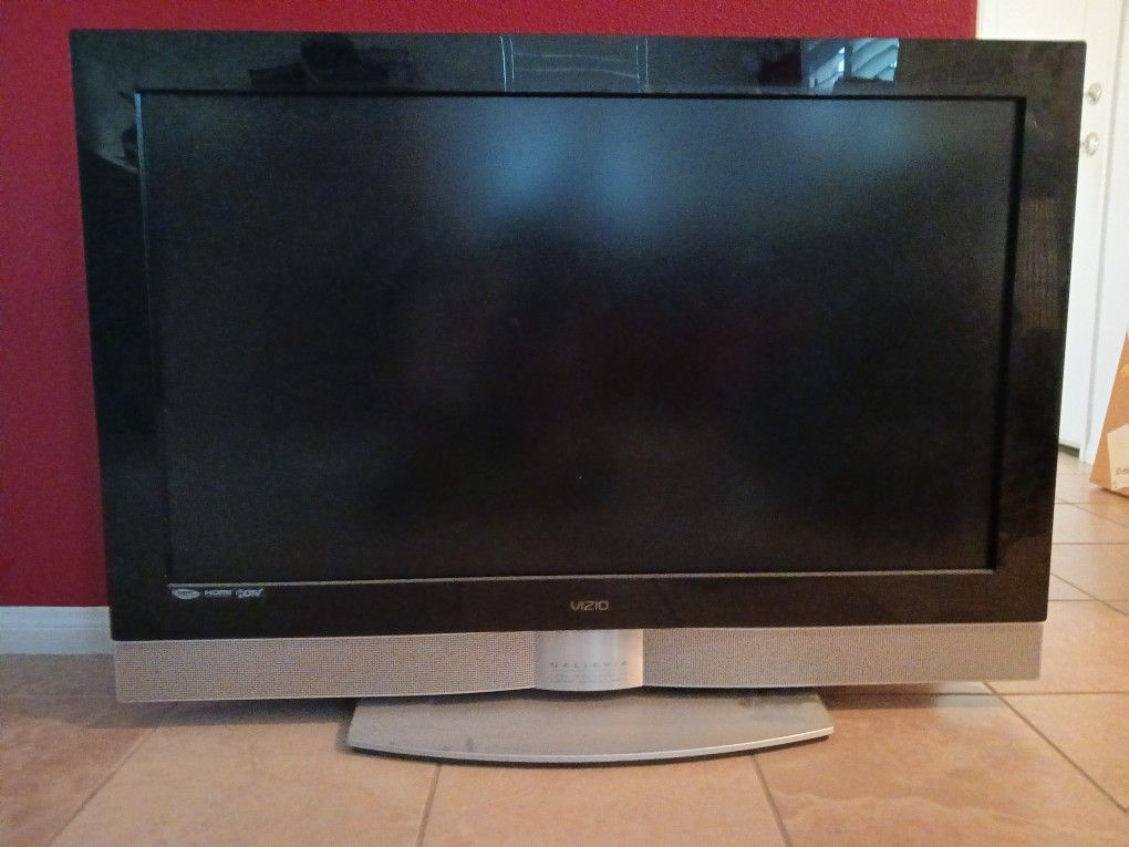 42" Vizio TV
