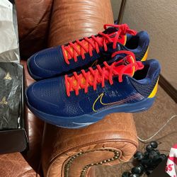 Nike Kobe Protro 5 Caitlin Clark Men’s sz 9.5