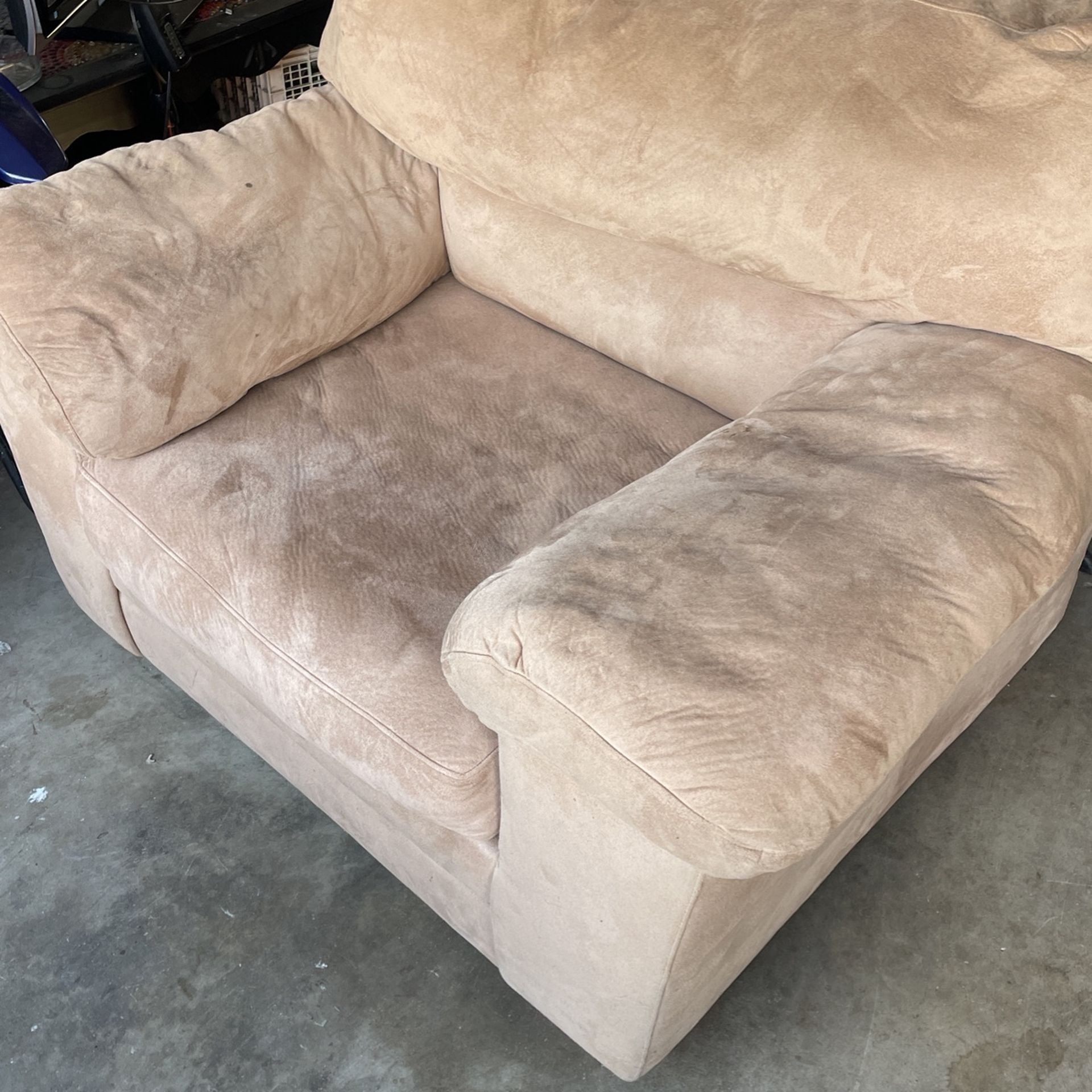 FREE USED COUCH SET for Sale in Modesto, CA OfferUp