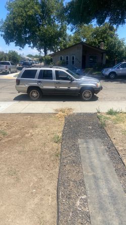 Jeep Grand Cherokee Laredo 2001