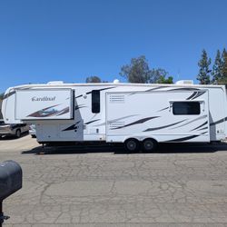 EXCELLENT 2011 FOREST RIVER CARDINAL TRAVEL TRAILER- TAKE A LOOK