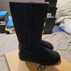 Uggs Size 10