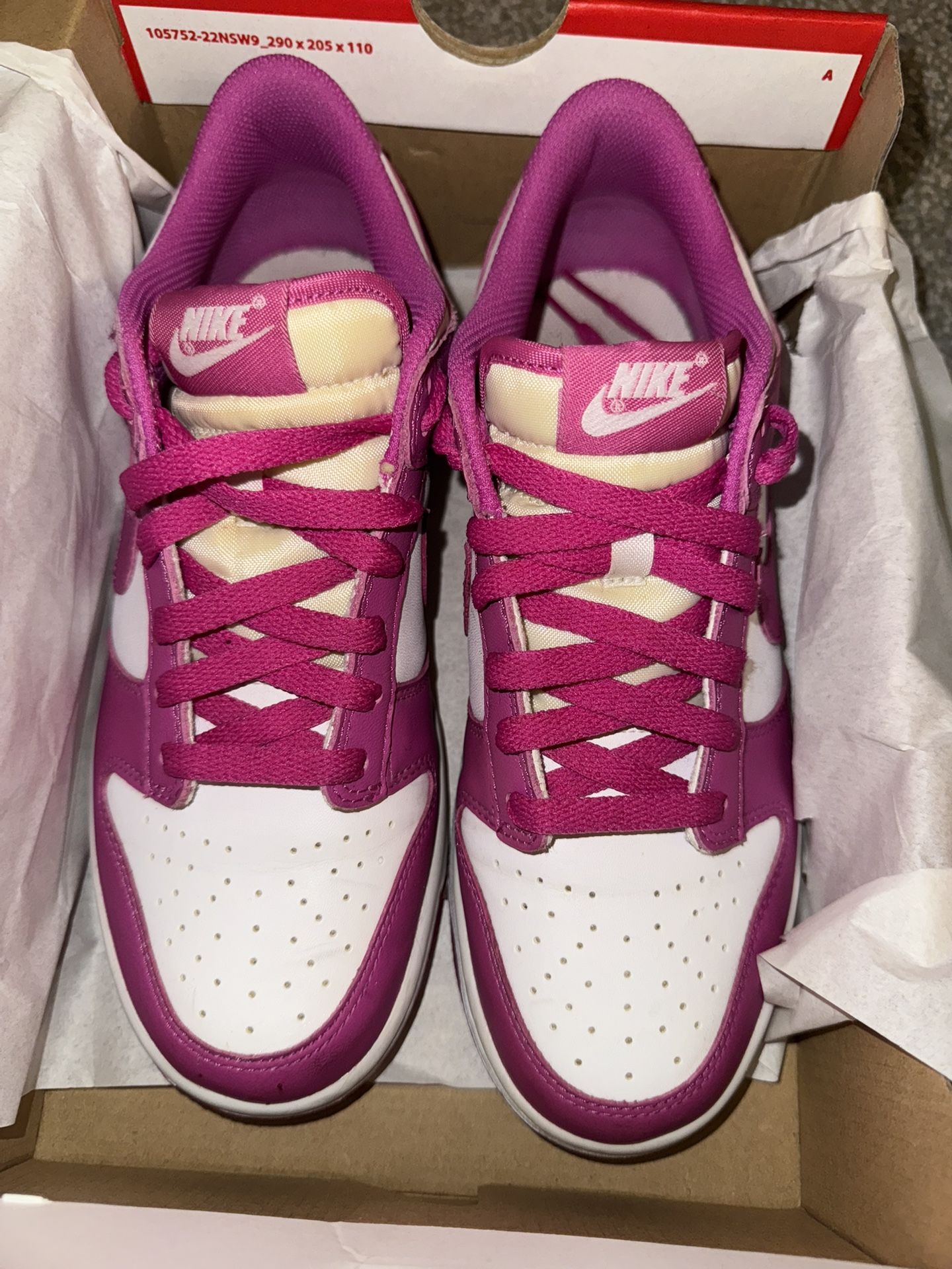 Nike Dunk Low Fuchsia