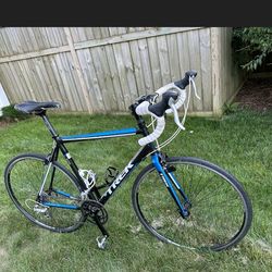 Trek Men’sAlpha Aluminum 100 Series Racing Road Bike 1.1 54 cm Black Blue White