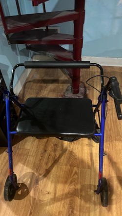 Wheel Seated Walker