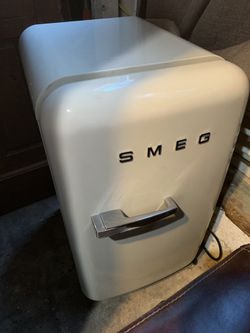 SMEG Mini Cooler for Sale in Seattle, WA - OfferUp