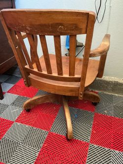 Solid wood office chair, swivel.