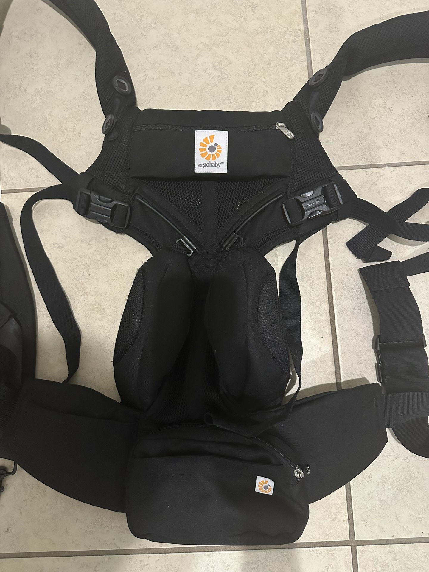Ergobaby Omni 360 Carrier With Pouch