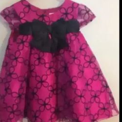 BEAUTIFUL LITTLE GIRLS DRESS........ CHECK OUT MY PAGE FOR MORE ITEMS